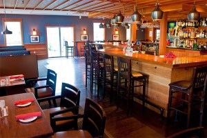 the-essex-resort-and-spa-tavern-1_hpg_1