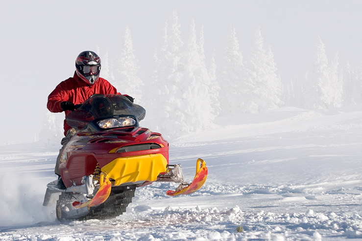 snow-mobile_739x493