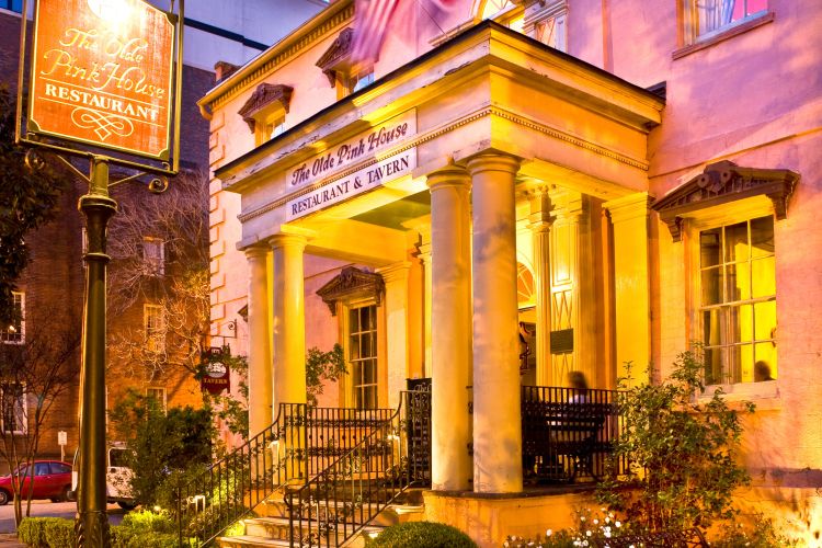 Planters Inn Exterior