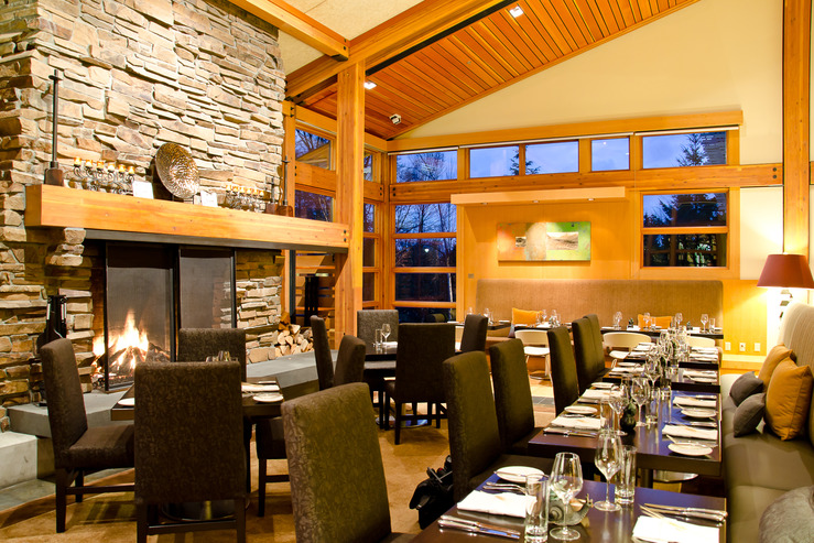 Seattle's Cedarbrook Lodge forges relationships with local farms, fish suppliers, craft distilleries, and wineries. You can taste the results. 