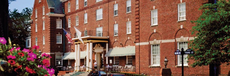 the-hotel-viking-exterior_hero