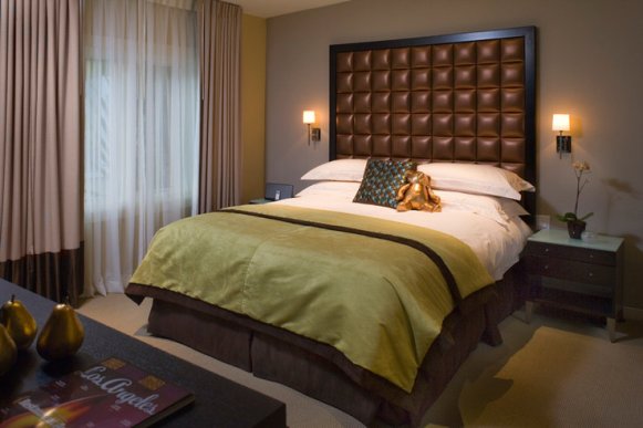 sunset-marquis-junior-villa-bedroom_hpg