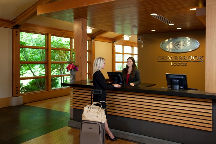 cedarbrook-lodge-reception_hr