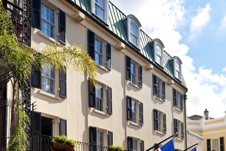 hotel-le-marais-exterior-roof-line_hpg