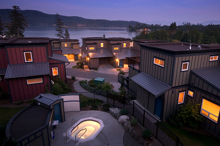 sooke-harbour-resort-and-marina-exteriior-night_hpg (1)